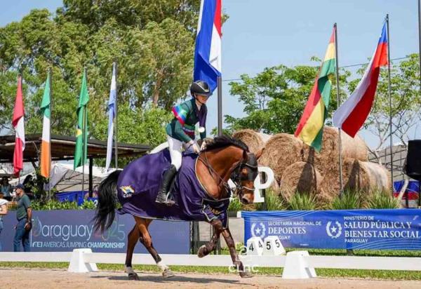 Giullia Atrasas Bolson -  Campeã Júnior no Campeo